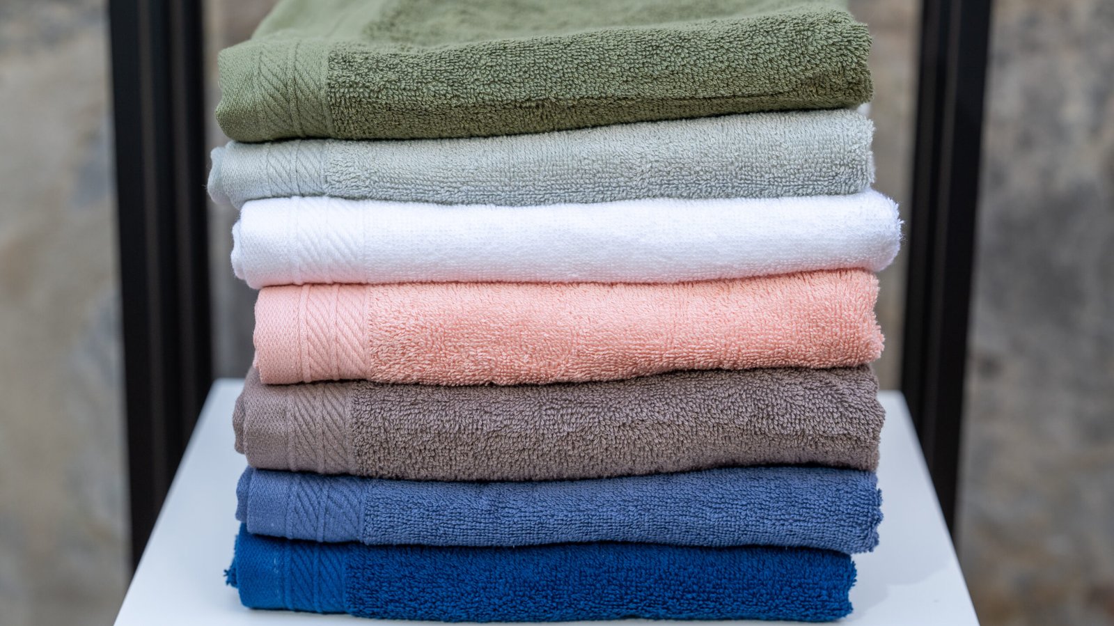 Handdoek The One Silver Grey 50×100 cm – 550 g/m² | Strandlaken paradijs