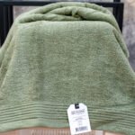 Olijfgroene handdoek